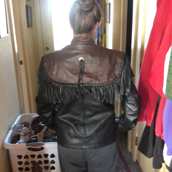 Harley Davidson Willie G edition leather jacket. Like new! So Nice! - Picture 8 of 17